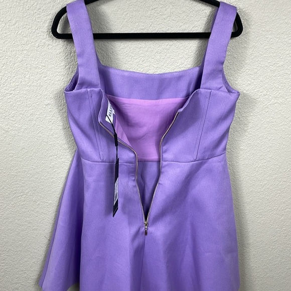 NWT Elliatt Candice Mini Dress Lilac Purple Fit Flare Square Neck Corset Sz L - Picture 7 of 13
